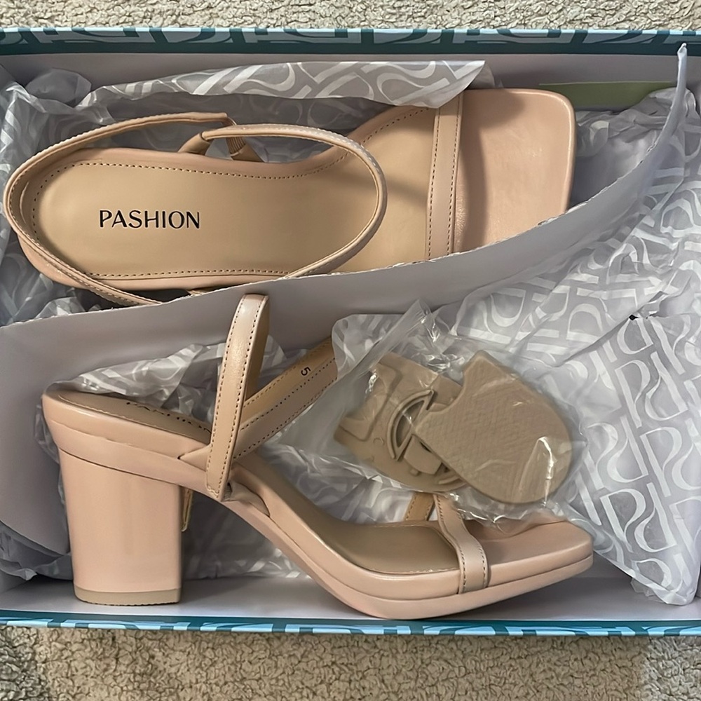 Pashion “The Miranda” in Sand Size 5